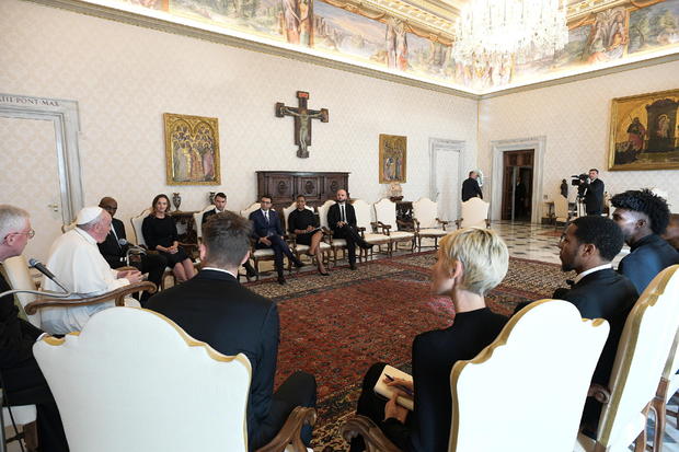 Pope Francis meets NBA delegation at Vatican 