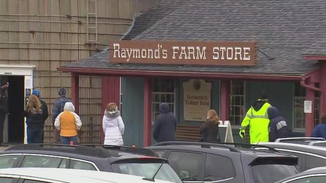 Raymonds-Farm-Store.jpg 