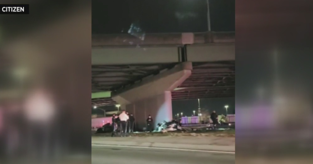 1 Dead, 2 Injured After Crash On Belt Parkway In Queens CBS New York