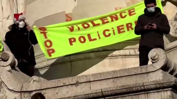 paris-protest.jpg 