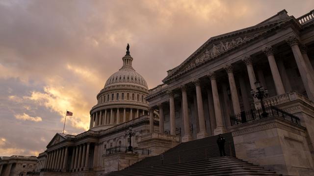 us-capitol-1-2.jpg 