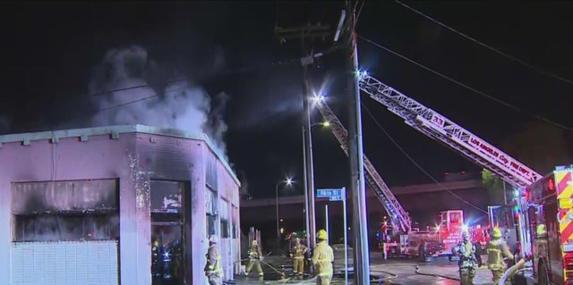 South LA commercial fire