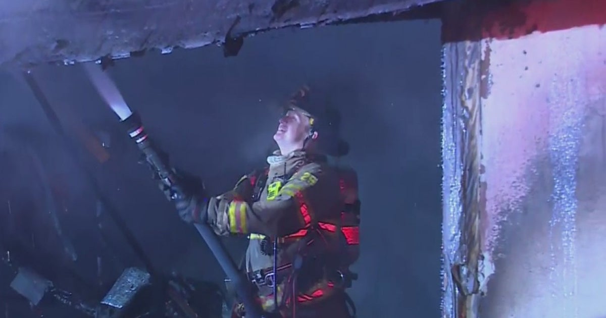Firefighters Knock Down Garage Fire In Citrus Heights - CBS Sacramento