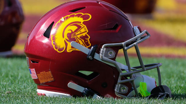 USC-helmet.jpg 