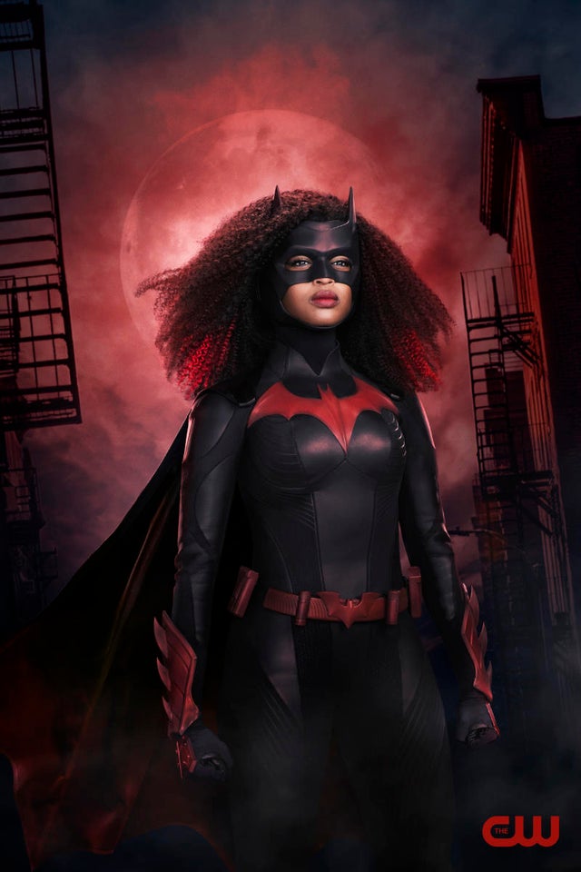 cw-batwoman-bwns2-8x12-1stlook-w4-alt1.jpg 