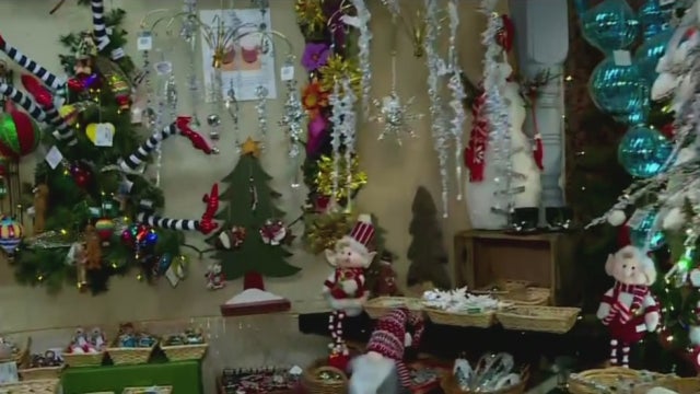 christmas-shop.jpg 