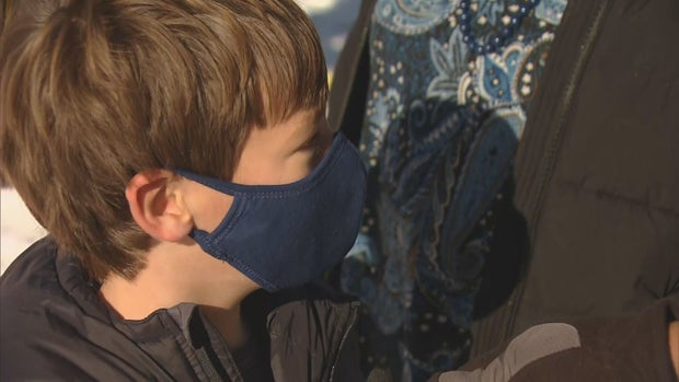 LEGO HOLIDAY TRUCK 5PKG.transfer_frame_1932 