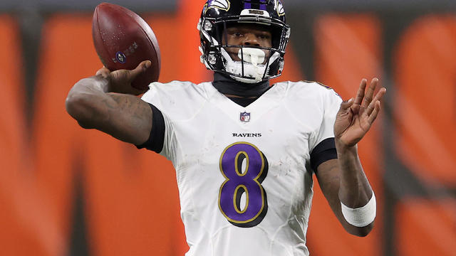 Lamar Jackson injury: Questionable to return vs. Browns with cramps