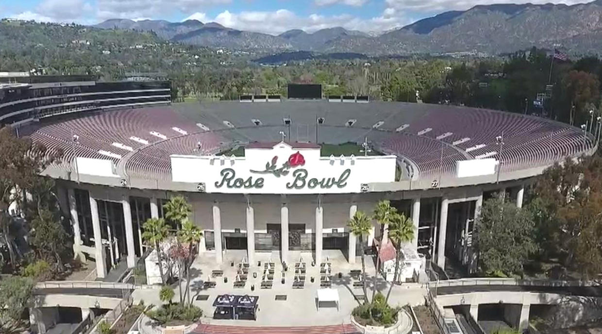 Rose Bowl Will Be Played On New Year's Day With No Fans, Family In ...