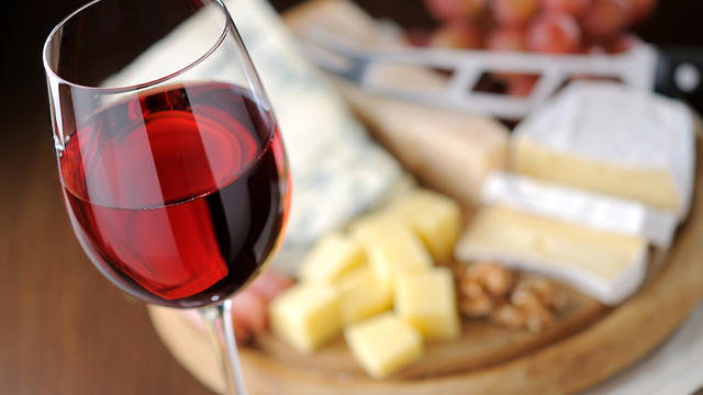 red-wine-cheese.jpg 