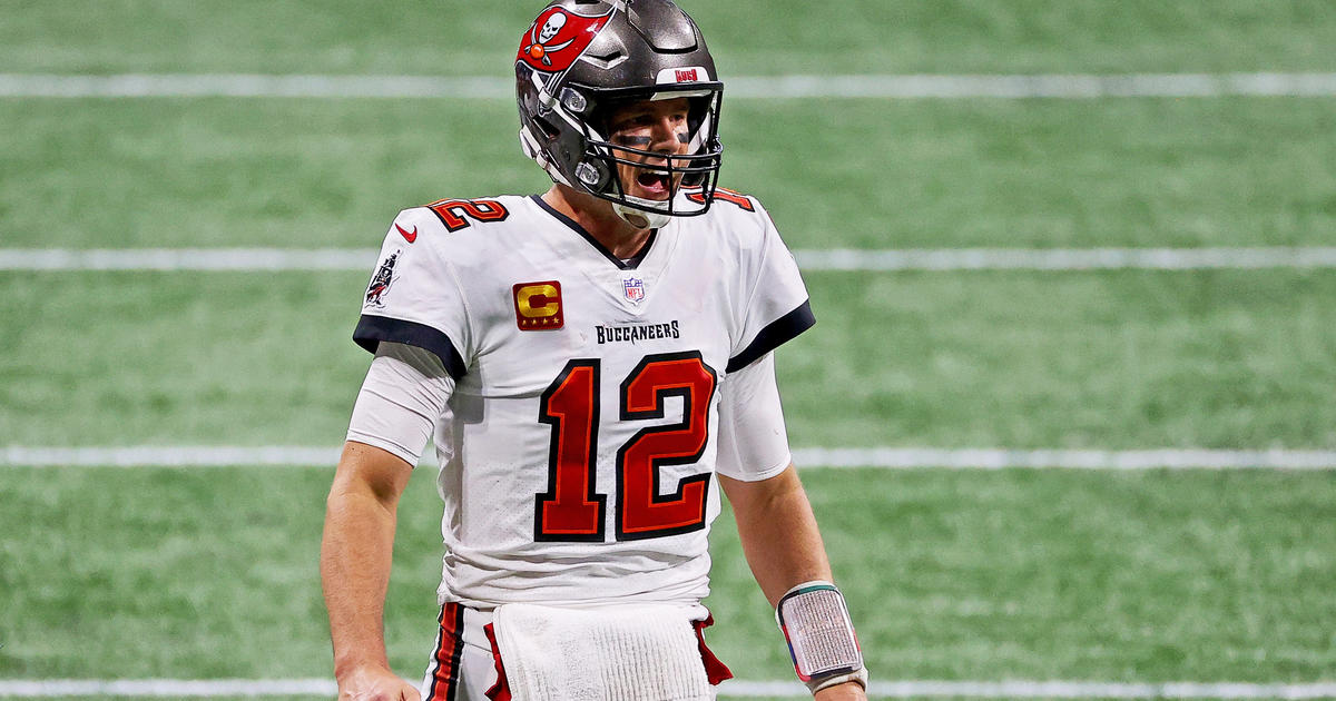 Tampa Bay Buccaneers' Tom Brady puts on a show against Detroit