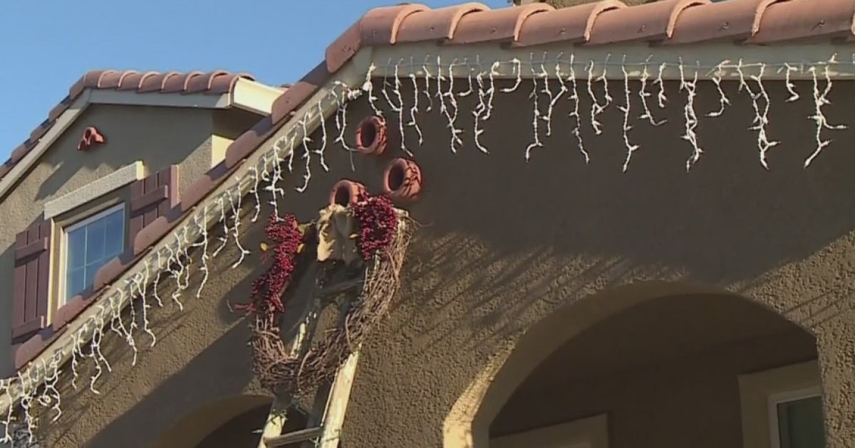 Group Helps Decorate The Homes Of 10 Military Families CBS Sacramento