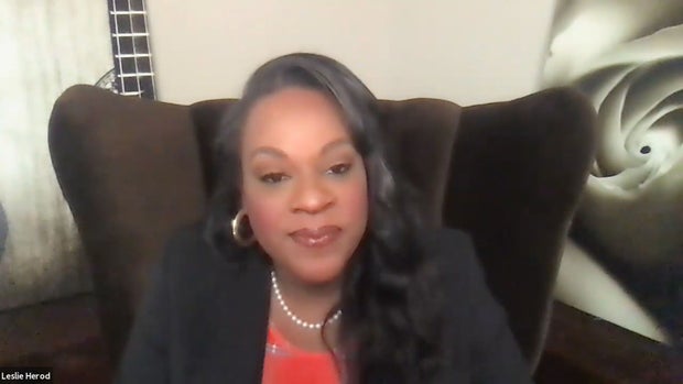 GMT20201224-183120_Kati-Weis-_12_kbhartfield.new.01_frame_10675