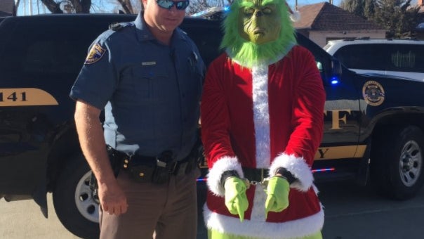 csp-arrests-the-grinch-csp-la-junta-Lamar.jpg 