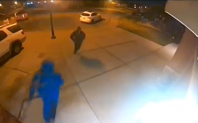 suspects flee 