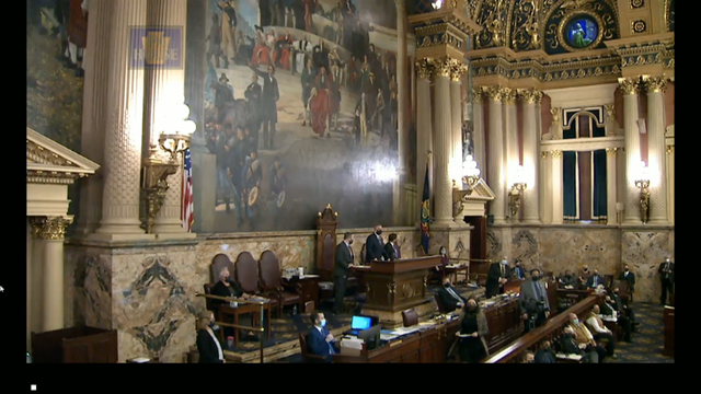 PA-State-House-Swearing-In-1.5_frame_199109.png 
