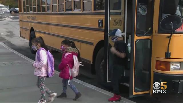 school-kids-bus-covid.jpg 