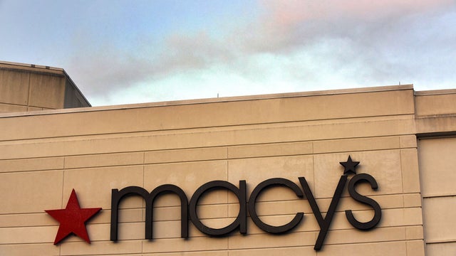 Macy's Stores Ahead Of Earnings Figures