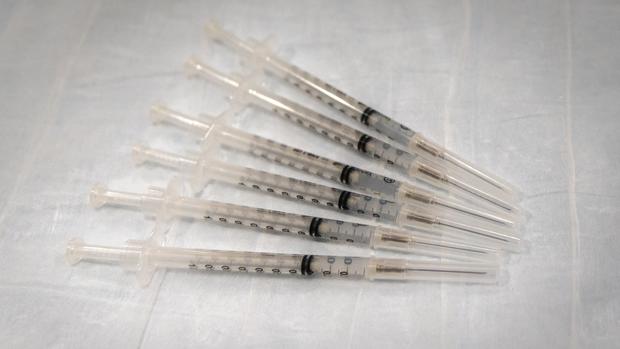 vaccine-needles (1) 