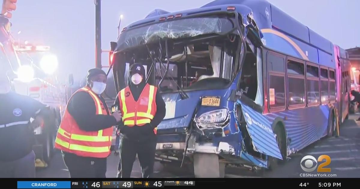 Exclusive Bronx Bus Passengers Describe Frightening Experience In Crash That Sent Bus Dangling 9047