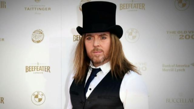 cbsn-fusion-tim-minchin-is-serious-about-musical-satire-thumbnail-627713-640x360.jpg 