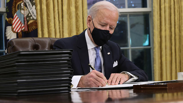 biden.jpg 