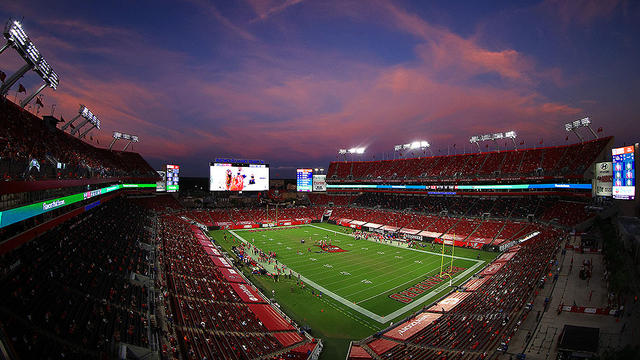 raymond-james-stadium-8.jpg 