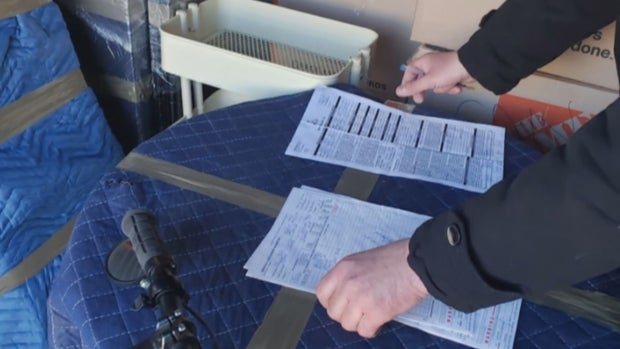 MOVING MESS 5PKG.transfer_frame_1208 