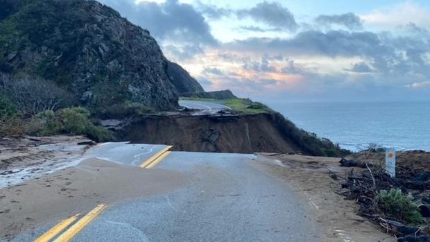 Hwy 1 washout south of Big Sur 
