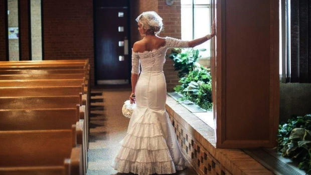 amanda_timm_wedding_dress 