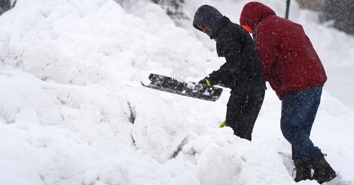 Aurora's Snow Removal Program Returns For Senior Citizens And Residents