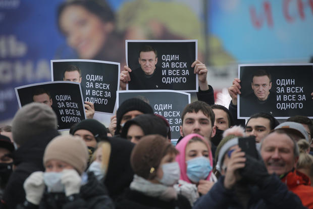 Demonstrations Follow Navalny Detention 