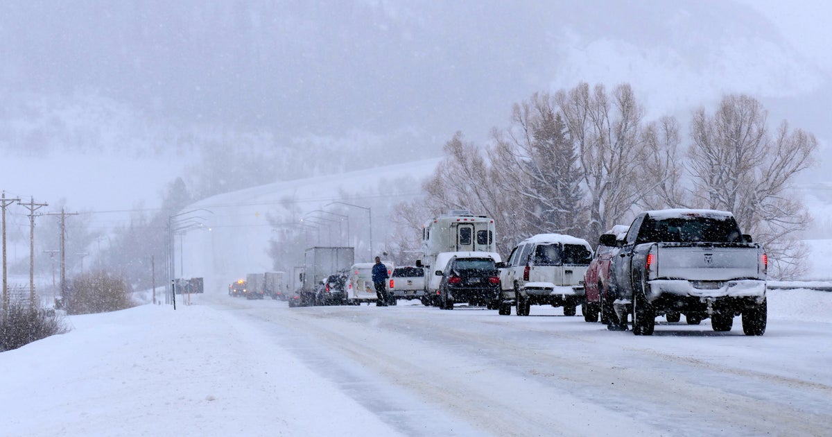 Strong Wind And Blowing Snow Close Kenosha Pass, Loveland Pass CBS