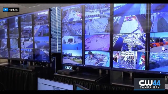 Security-Monitors-Days-Ahead-Of-Super-Bowl-55-In-Tampa-Feb-2021-5.jpg 