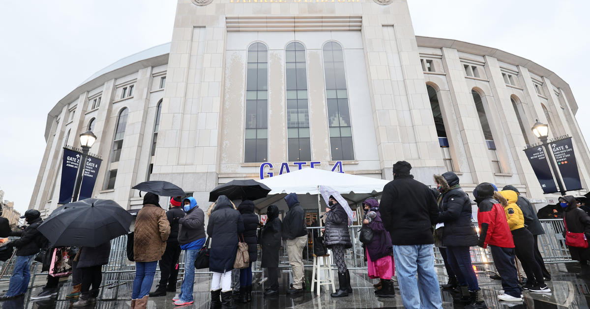 Citi Field, Yankee Stadium allowed to bring in more fans: Governor