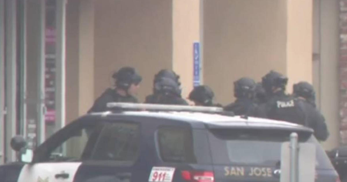 Update San Jose Police Arrest Suspects In 2 Separate Standoffs Cbs San Francisco 