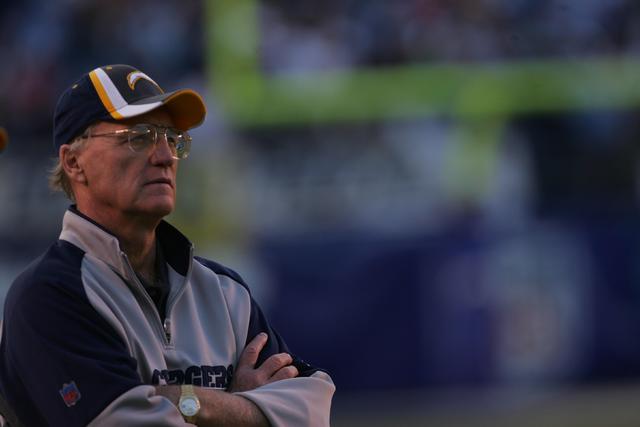 Legendary Chargers Head Coach Marty Schottenheimer Dies At 77 - CBS Los  Angeles