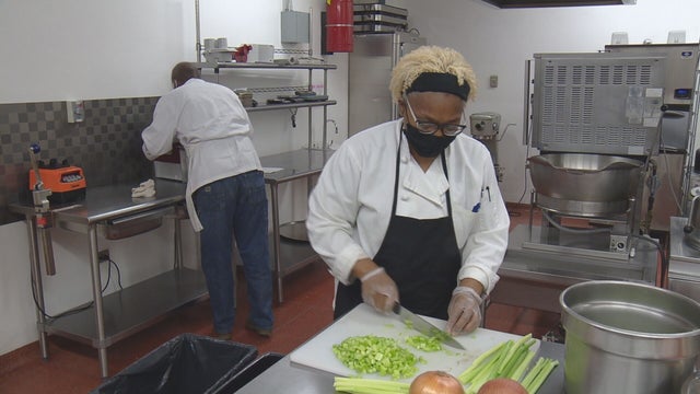 HOMELESS COOKING CLASS 6PKG.transfer_frame_569 