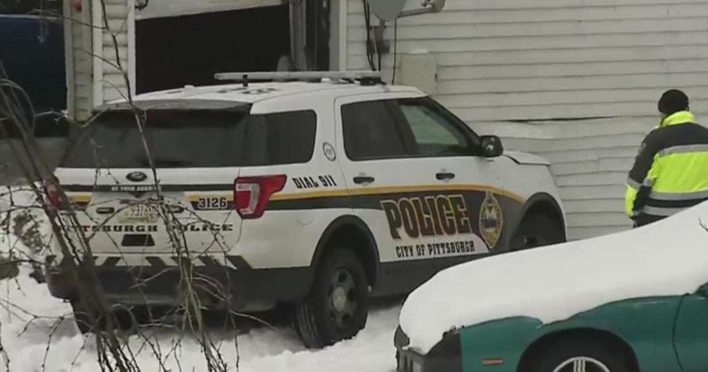 Pittsburgh Police Cruiser Crashes Into North Side Home - CBS Pittsburgh