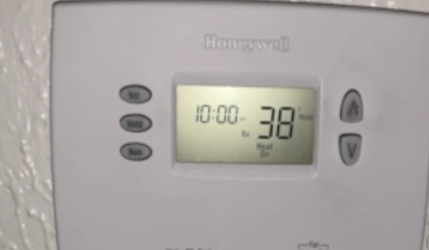 Thermostat with power out 