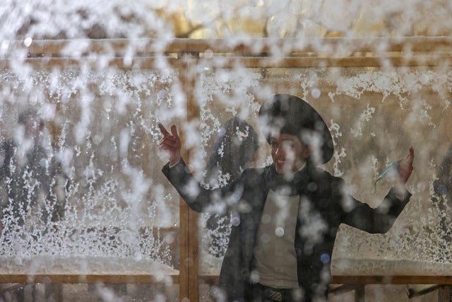 ISRAEL-PALESTINIAN-WEATHER-SNOW 