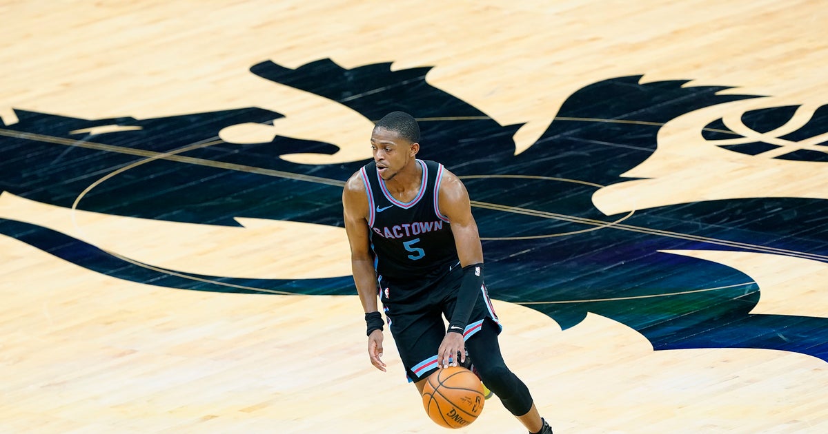 Jimmy Butler's 3rd Straight Triple-Double Pushes Heat Past Kings - CBS ...