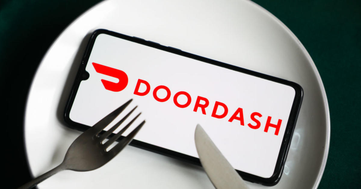 DoorDash информира потребителите на своето приложение за доставка че клиентите