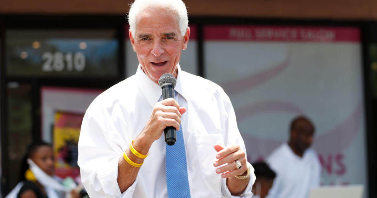 Charlie Crist leaving US Home to target on governor race