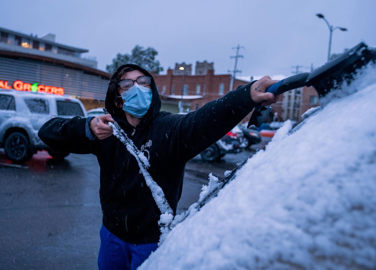 Denver Winter Storm: Blast Of Cold Arrives Late Tuesday, Snow Follows ...