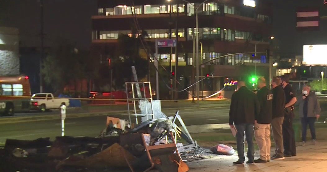 Man Found Dead After Fire At Homeless Encampment In Palms - CBS Los Angeles