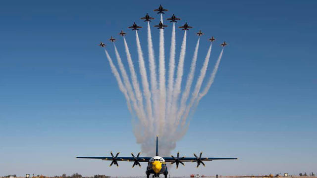 super-delta-formation-us-afa-thunderbirds-SSgt-Andrew-Sarver.jpg 