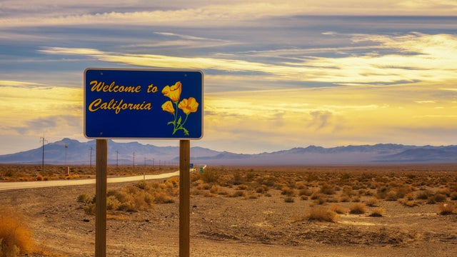 welcome-to-california-sign-getty-creative.jpg 