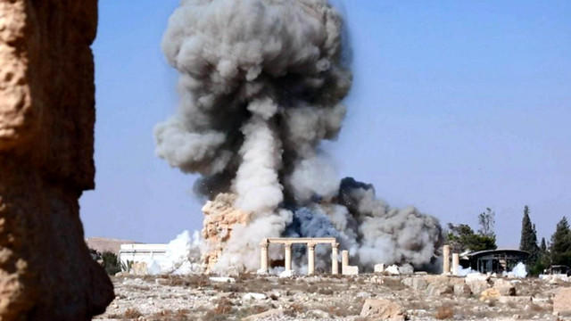 patta-isis-palmyra-438120-640x360.jpg 