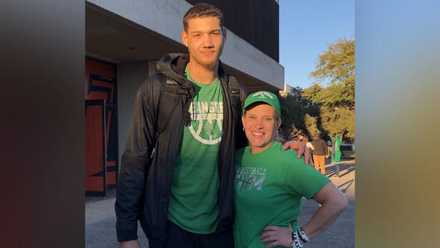 Zachary Simmons and his mother, Kathy 